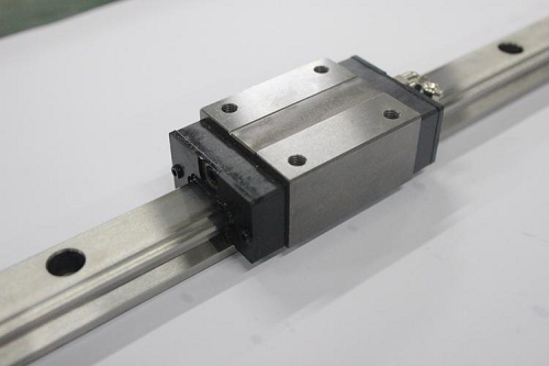 直線導軌選購指南，打造穩(wěn)定工業(yè)生產(chǎn)線！